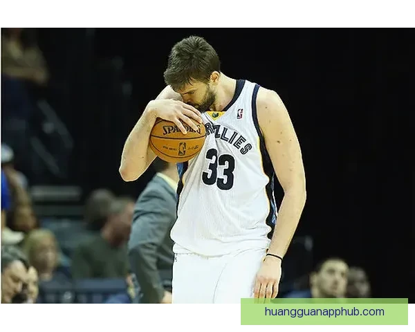 科尔宣布库里将参加全场对抗训练队友期待库明加核心复出